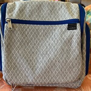 L.L. Bean Gray and Blue Diamond Tavel/ toiletries Pattern Bag